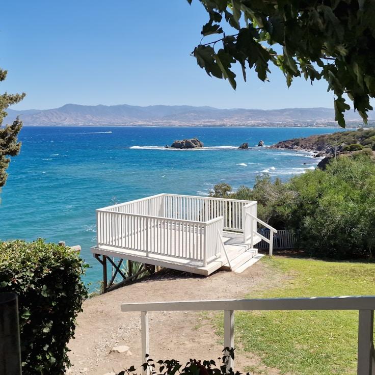 Family terraces and cafés for calm evenings in Toronto